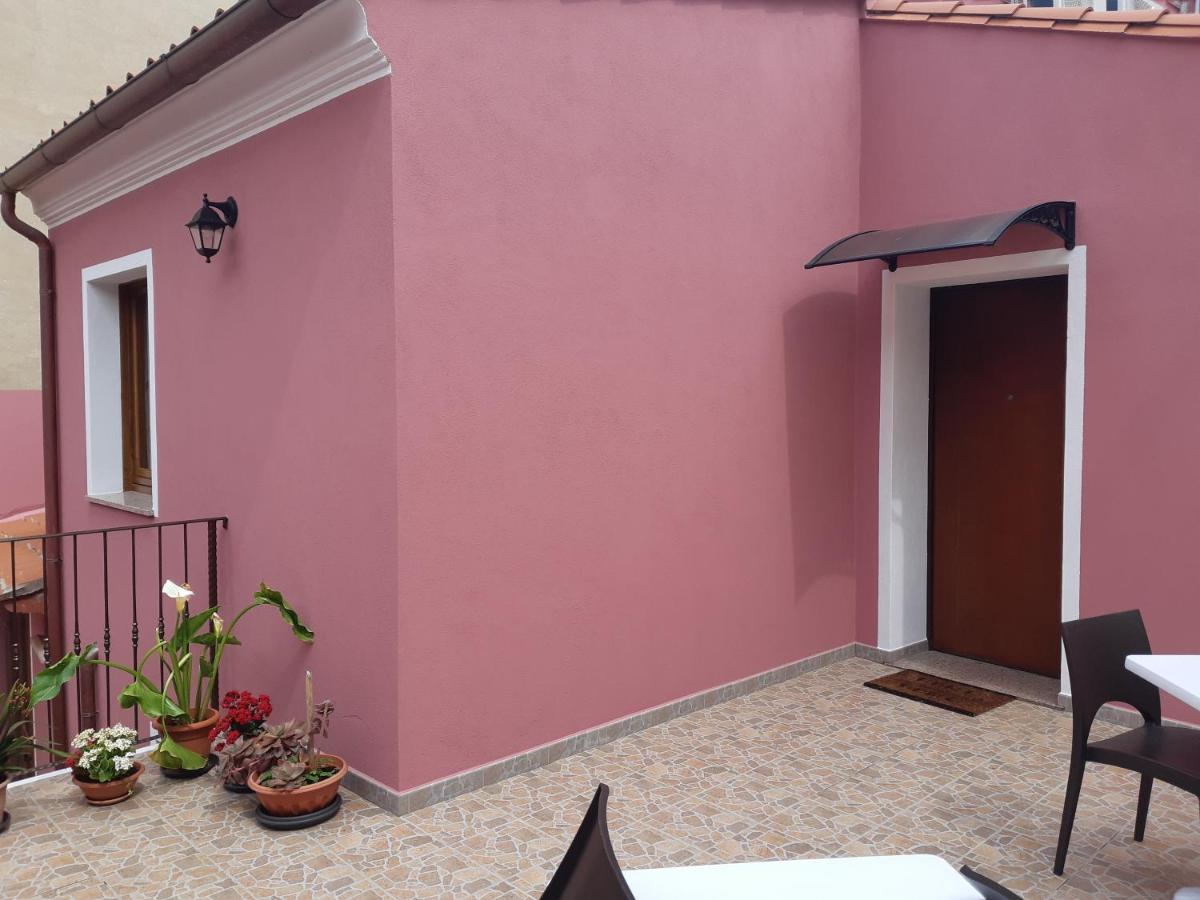 B&B La Genuina Guspini Exteriér fotografie
